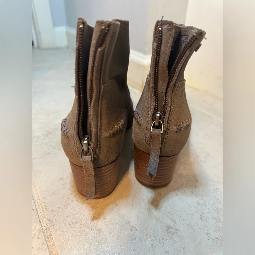 UGG Bandara‎ Ankle Boots, 7.5